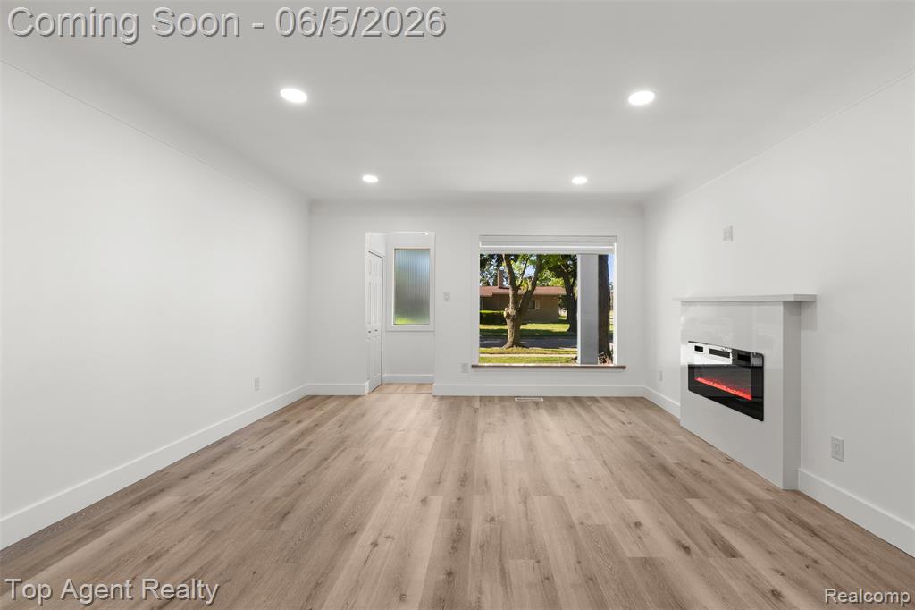 29492 Geraldine Drive, Warren, MI 48093 — Photo 8