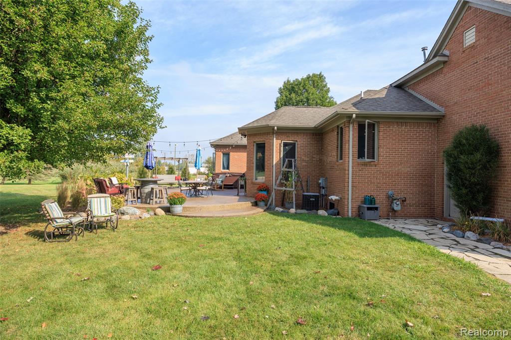 7030 Marsh Road, Cottrellville, MI — Photo 34