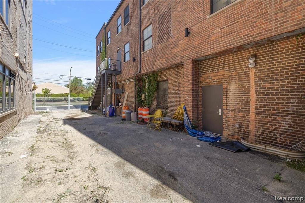 2761 E Jefferson Avenue, Detroit, MI 48207 — Photo 26