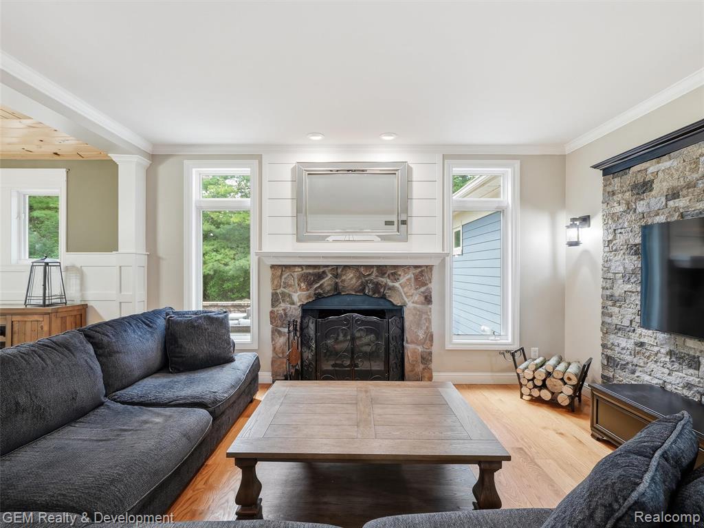 45625 W 9 Mile Road, Novi, MI — Photo 8