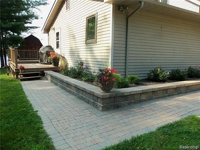 6290 Briggs Lake Drive, Brighton, MI 48116 — Photo 5