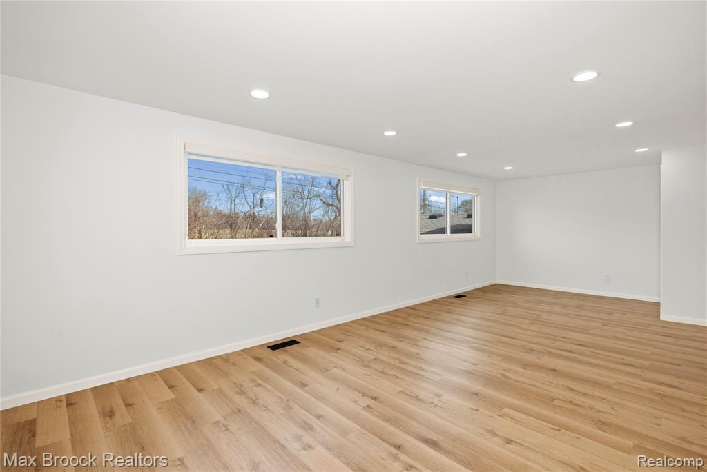 5316 CENTERBROOK Drive, West Bloomfield, MI — Photo 52