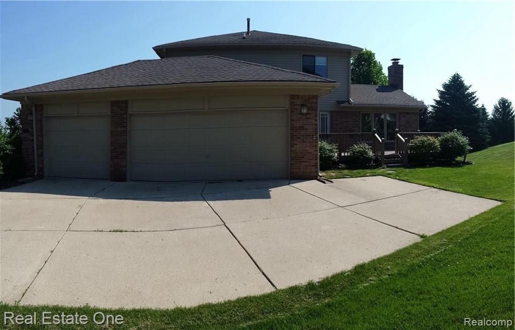475 Dorchester Way, Milford, MI 48381 — Photo 17
