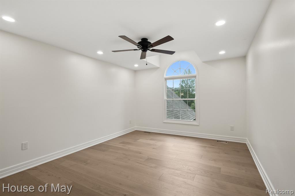 4743 S Ridge Drive, West Bloomfield, MI 48323 — Photo 31