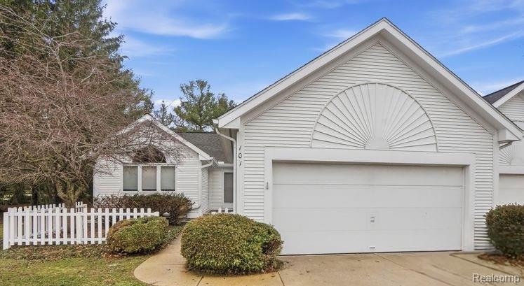 101 Quiet Creek Circle, Chelsea, MI 48118 — front exterior