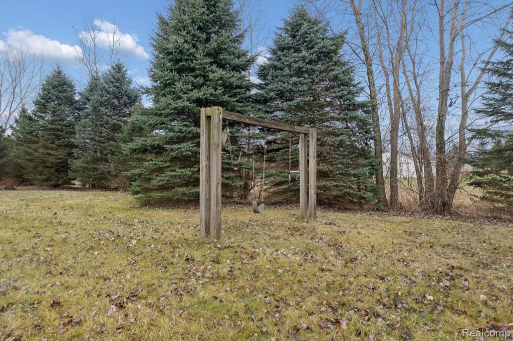 7183 Miller Lane, Grand Blanc, MI 48439 — Photo 42