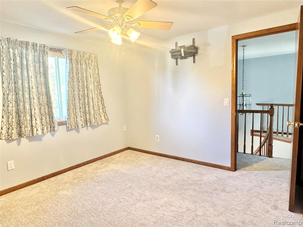 6186 Smithfield Drive, Troy, MI 48085 — Photo 10