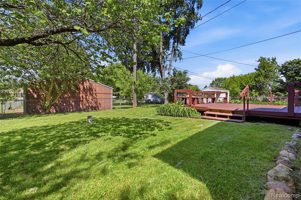 5069 Warmbriar Drive, White Lake, MI 48383 — Photo 34