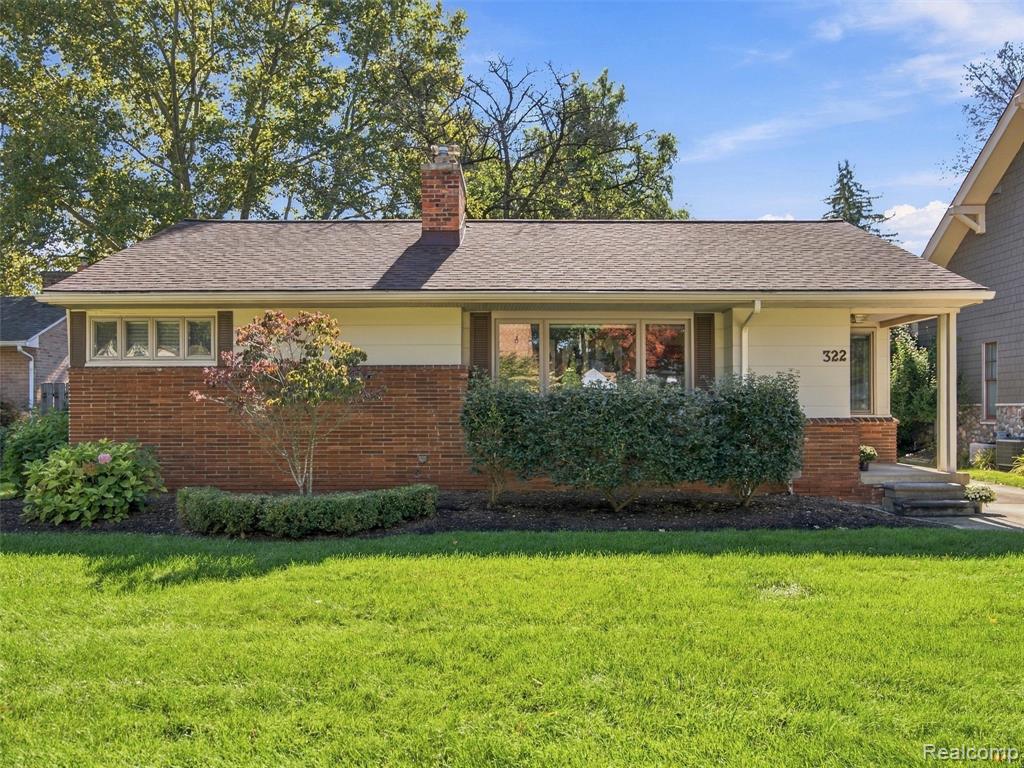 322 Maywood Avenue - Photo 2