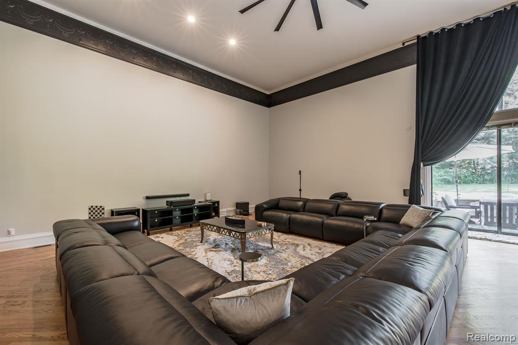 73 Nevada Avenue, Rochester Hills, MI 48309 — Photo 21