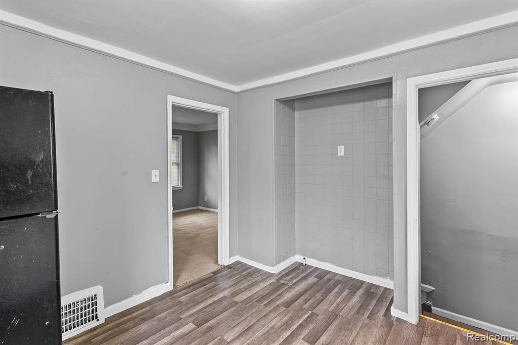 7344 WESTWOOD Street, Detroit, MI 48228 — Photo 8