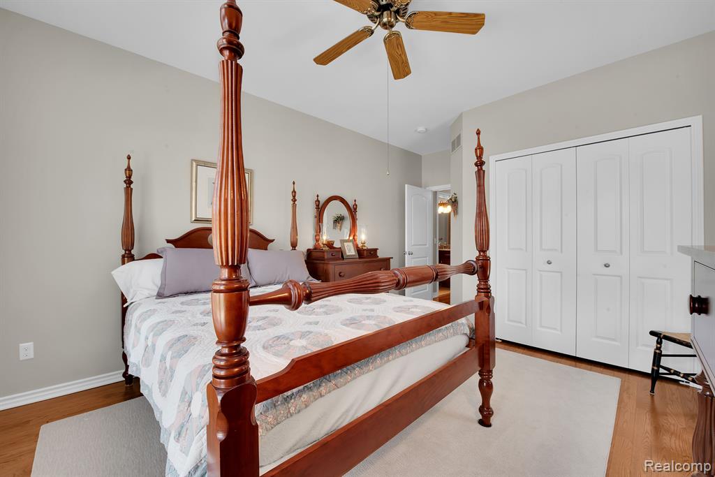 9549 KINGSWAY Circle, Clarkston, MI 48348 — Photo 19