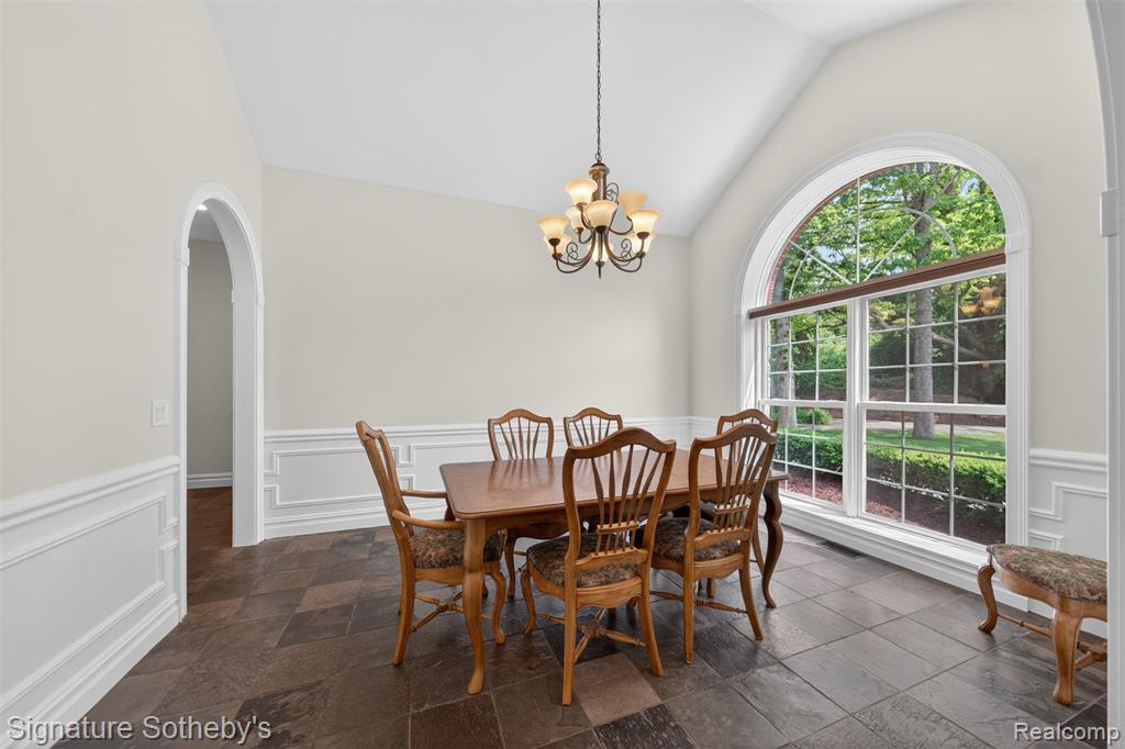 900 Hill Hollow Lane, Milford, MI 48381 — Photo 5