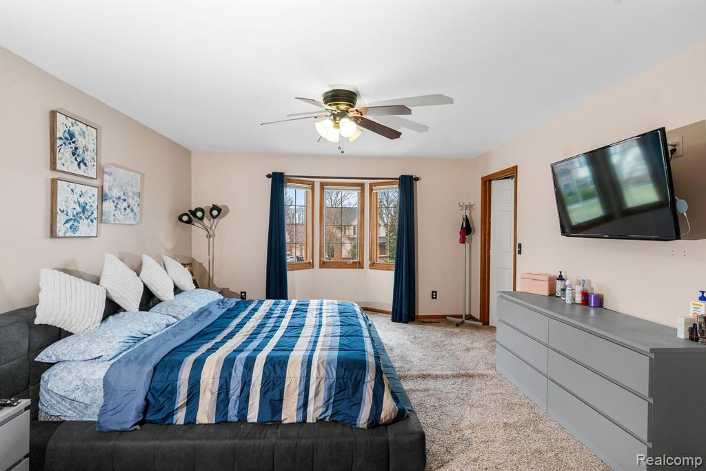 41647 SINGH Drive, Canton, MI 48188 — Photo 27