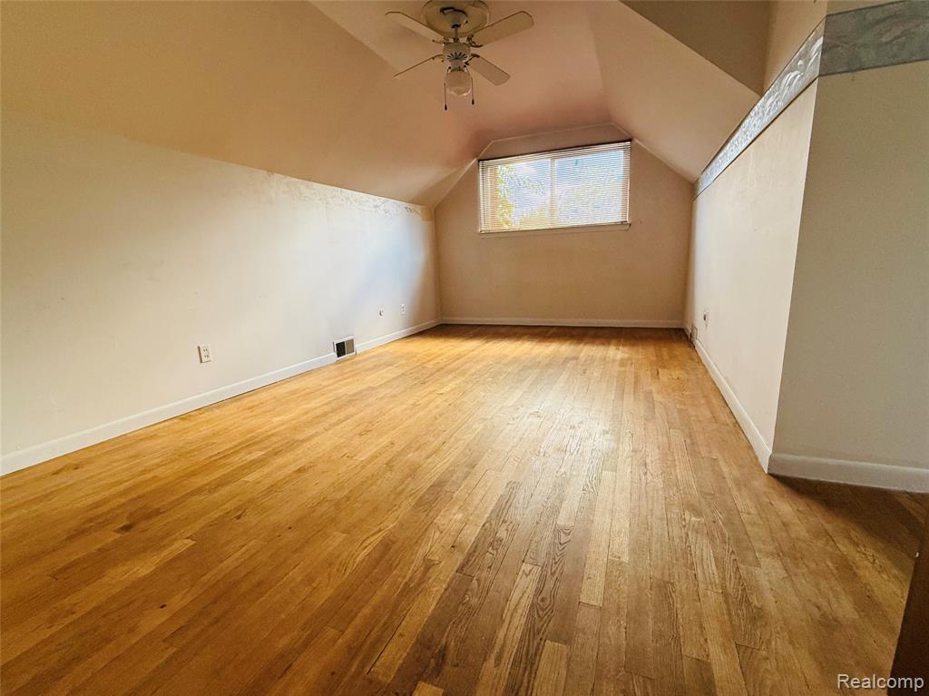 7505 Donna Street, Westland, MI — Photo 17