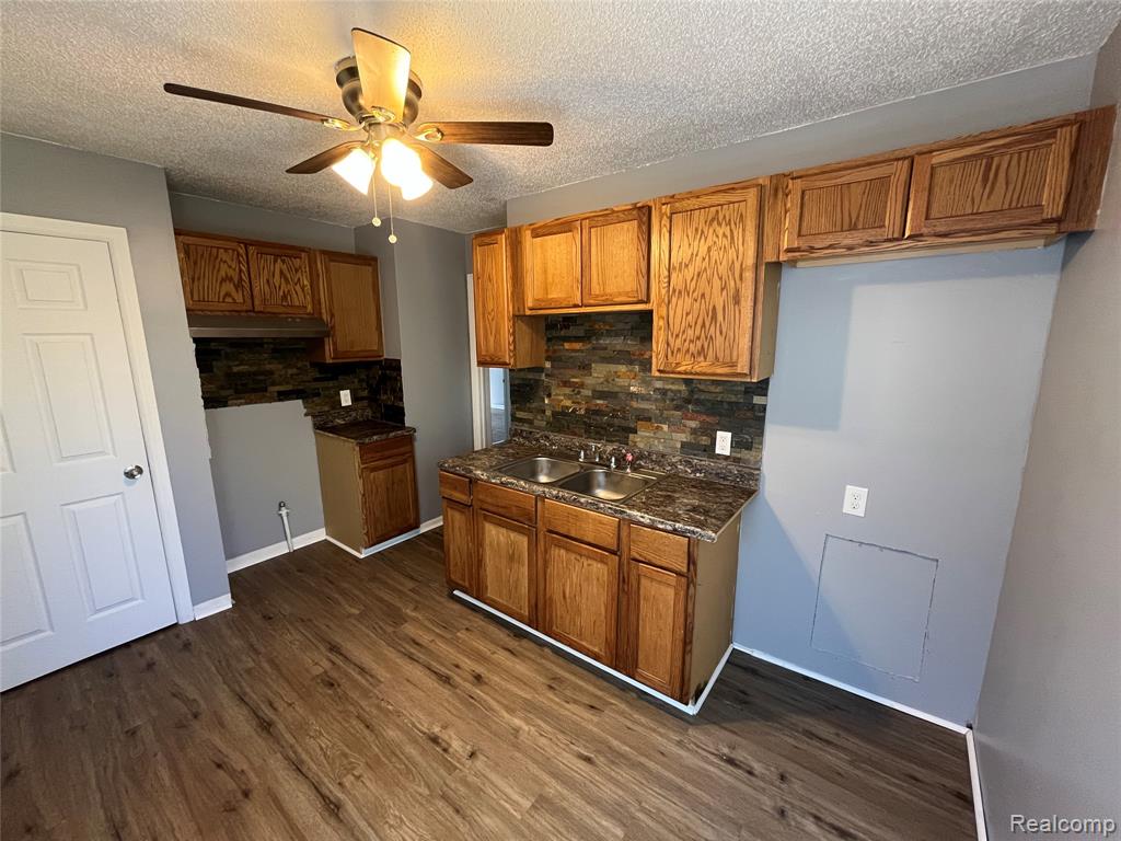 15645 Liberal Street, Detroit, MI 48205 — Photo 6