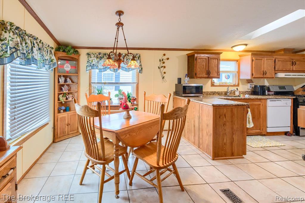 11 Crane Lake Drive, Linden, MI 48451 — Photo 28
