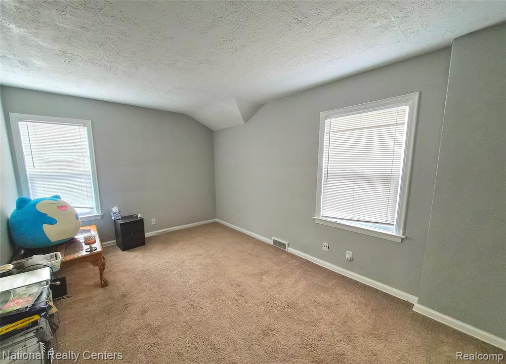 6 Utica Road, Pontiac, MI 48341 — Photo 17