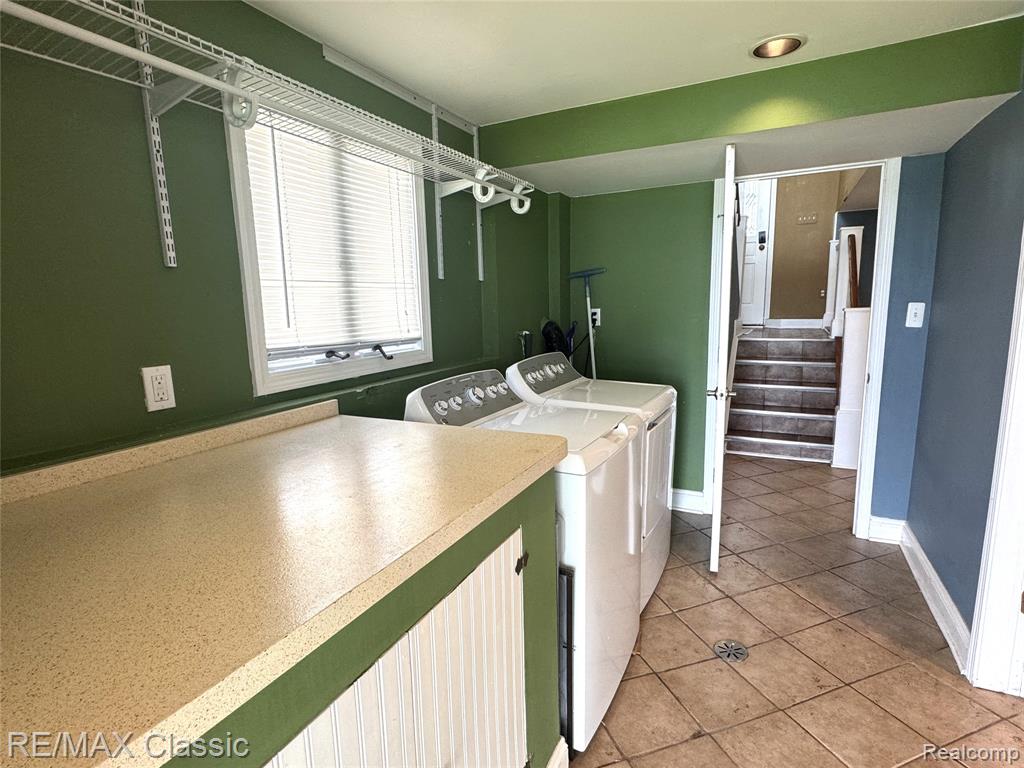 1508 LAKEVIEW Drive, Wolverine Lake, MI 48390 — Photo 30