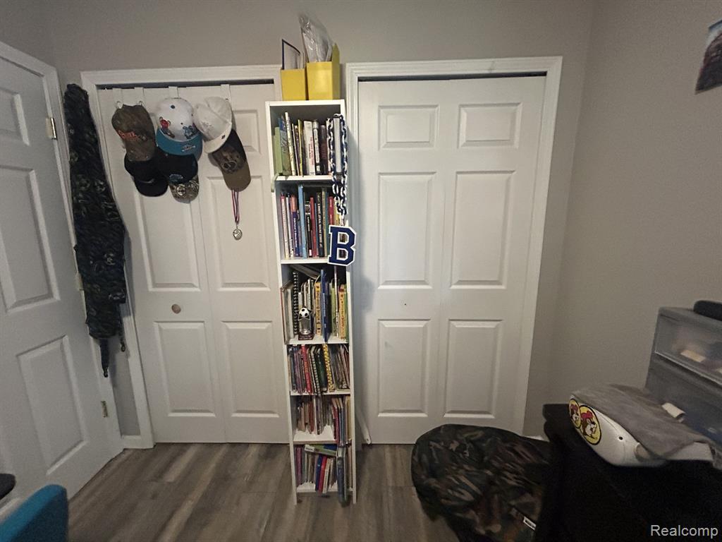 511 Alfred Court, Ortonville, MI 48462 — Photo 8