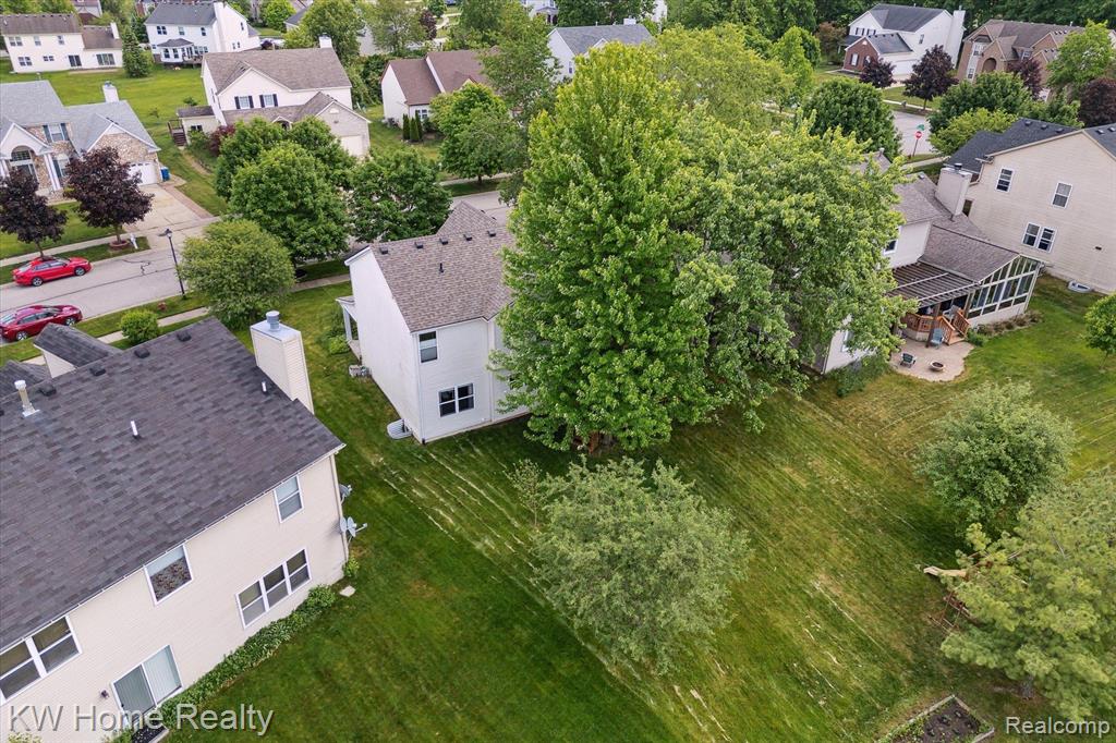 4672 NUTMEG Drive, Ypsilanti, MI 48197 — Photo 60