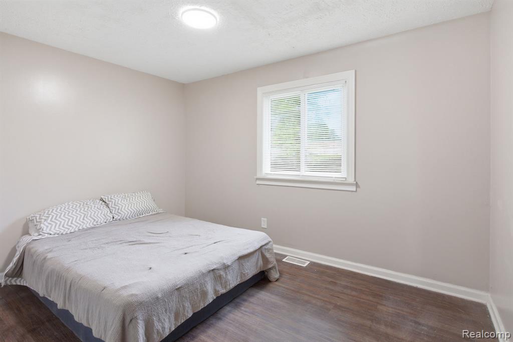6291 Edmund Street, Romulus, MI 48174 — Photo 17