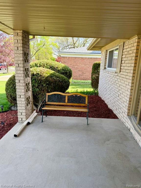 5739 Willow Creek Drive, Canton, MI 48187 — Photo 2
