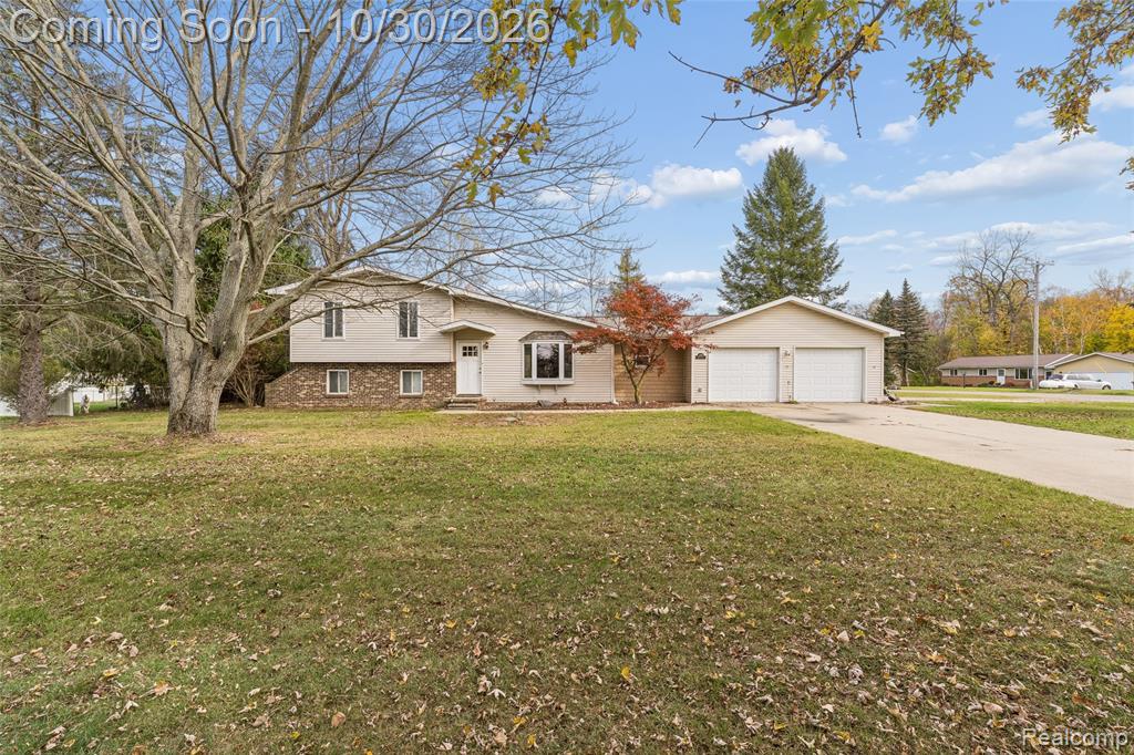 2276 Doris Court, Lapeer, MI 48446