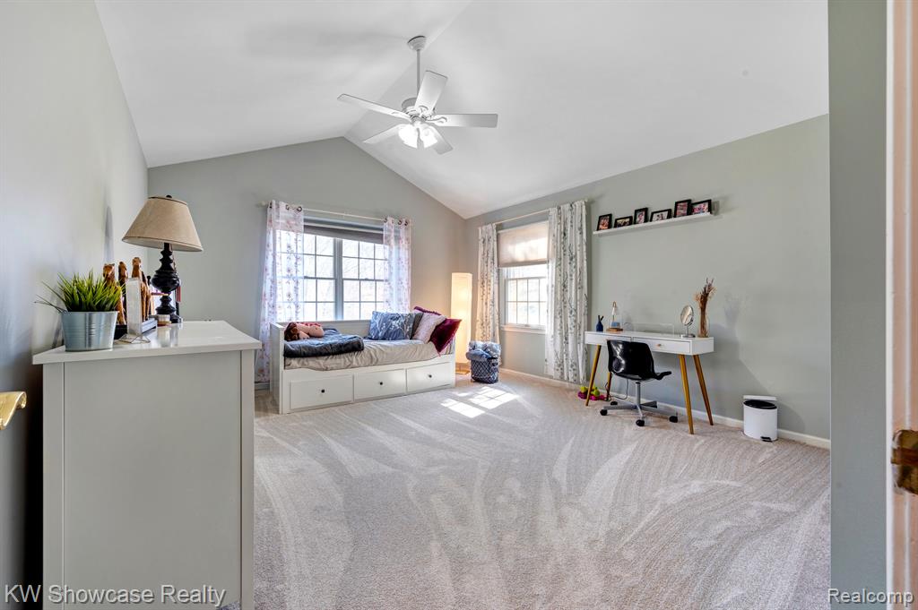585 TIMBER RIDGE Drive, Highland, MI — Photo 23