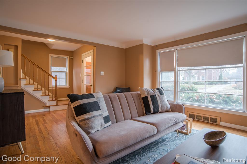 2564 WOODSTOCK Drive, Highland Park, MI 48203 — Photo 7