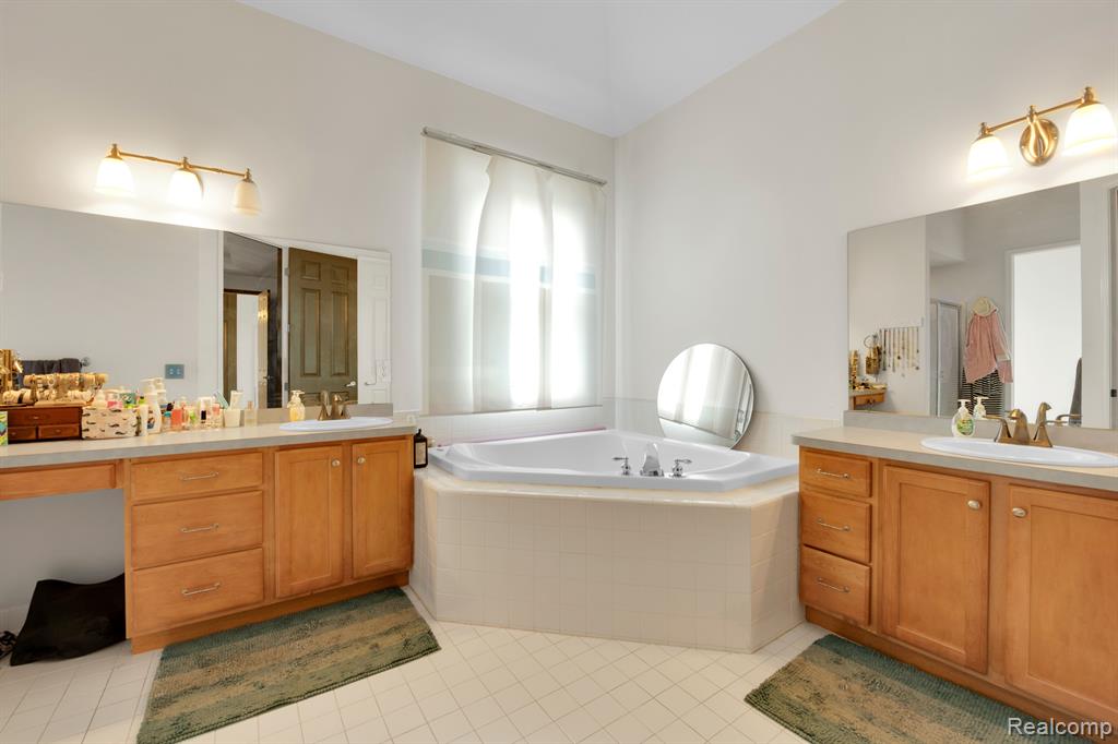 49979 HANCOCK Street, Canton, MI 48188 — Photo 13