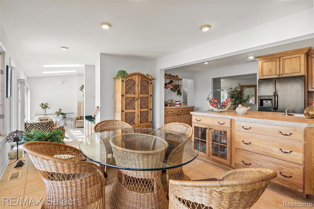 13154 Lake Shore Drive, Fenton, MI 48430 — Photo 22