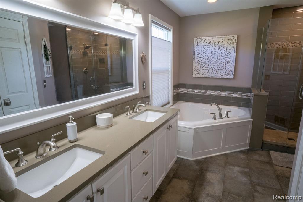 7427 LAKE Street, Dexter, MI 48130 — Photo 18