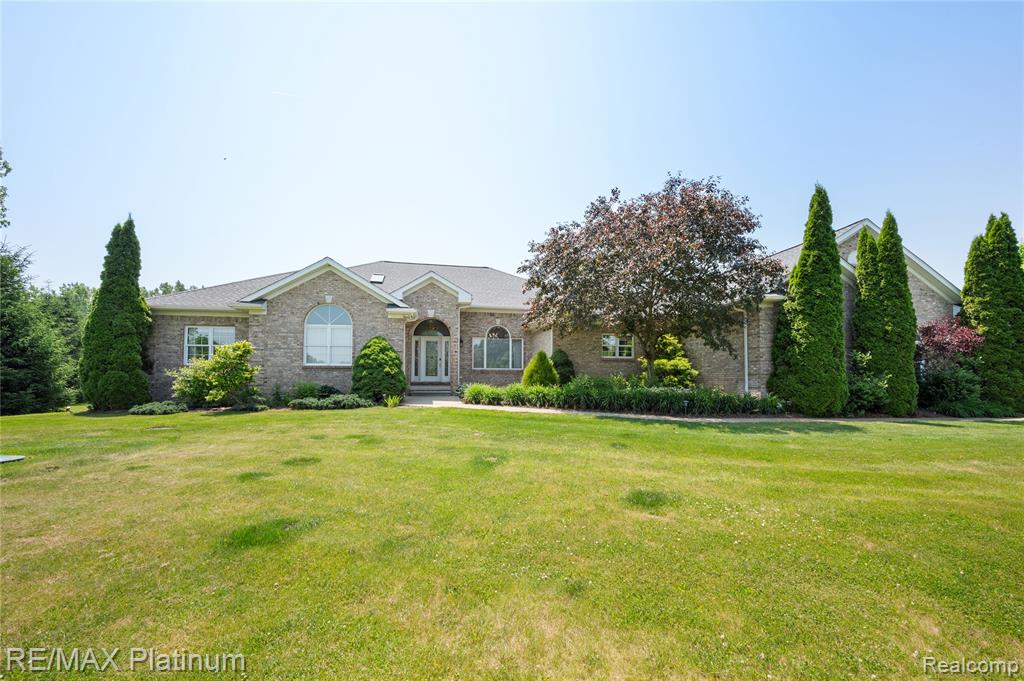 8922 McClements Road, Brighton, MI 48114 — Photo 37
