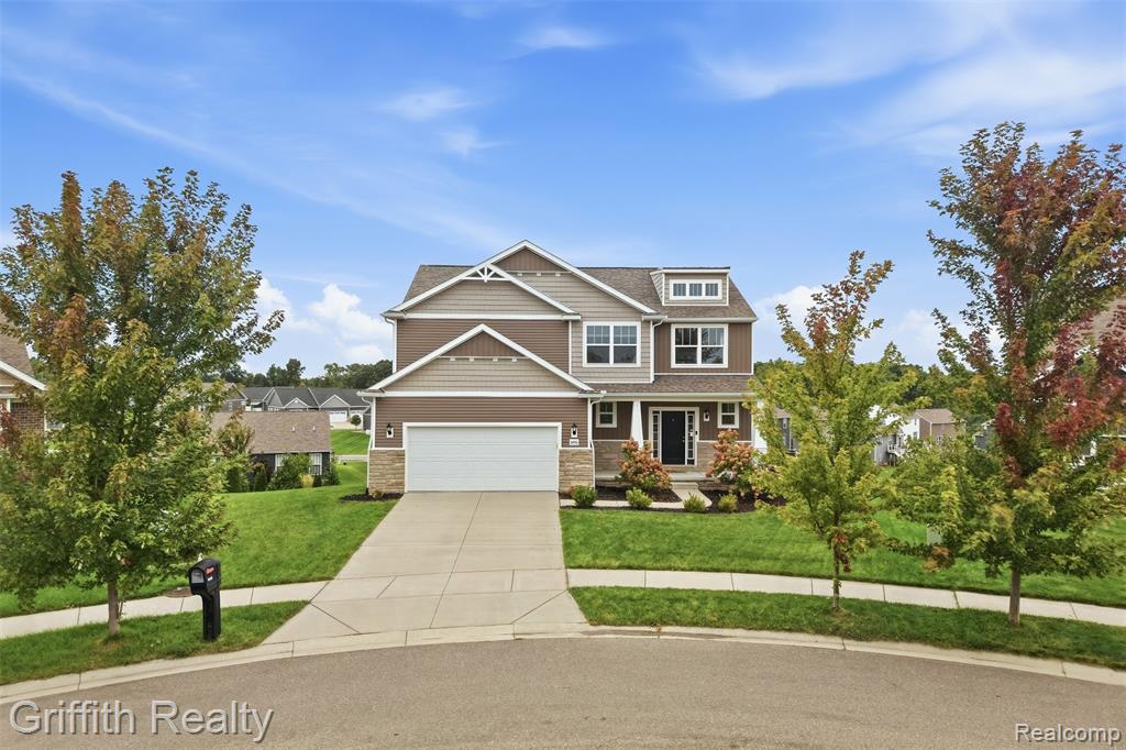 1495 Douglas Fir Court, Howell, MI 48843