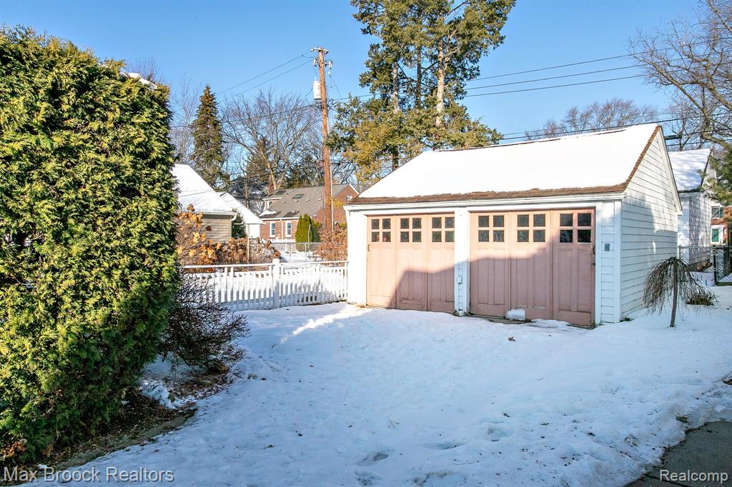 10034 Lasalle Boulevard, Huntington Woods, MI — Photo 5