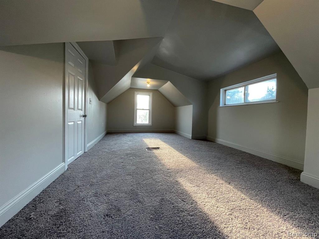 8041 STERLING, Center Line, MI 48015 — Photo 10