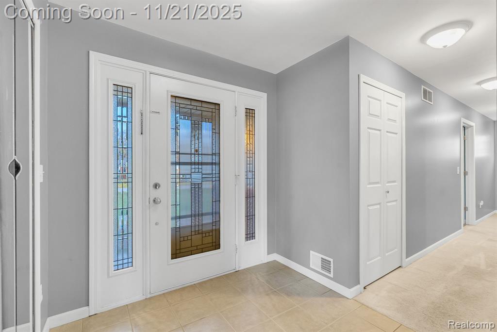 8224 Mary Ann Avenue, Shelby Twp, MI 48317 — Photo 5