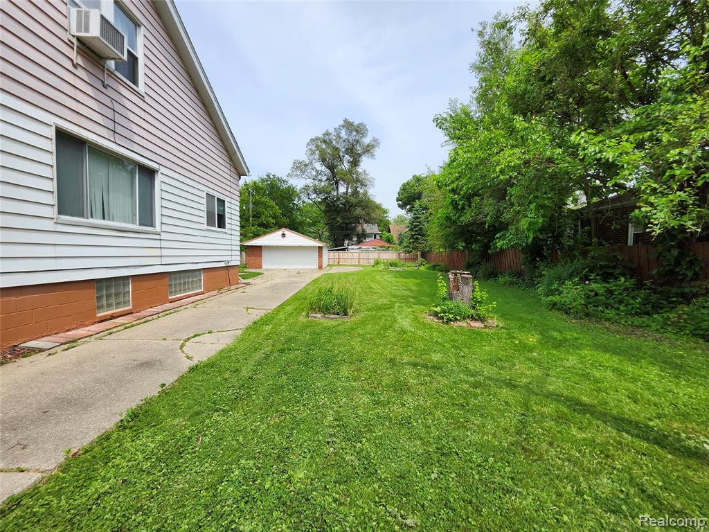 6504 Grandmont Avenue, Detroit, MI 48228 — Photo 9