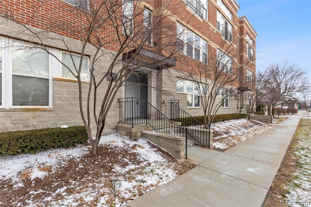 72 Clinton Street, Mount Clemens, MI 48043 — Photo 21