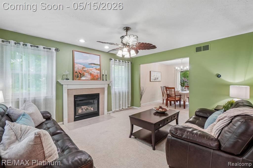 2584 Birchwood Drive, Howell, MI 48855 — Photo 2