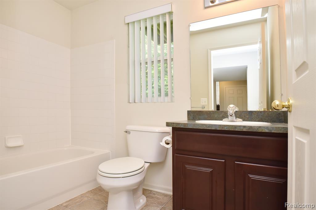 751 PAINT CREEK Drive, Troy, MI 48085 — Photo 26