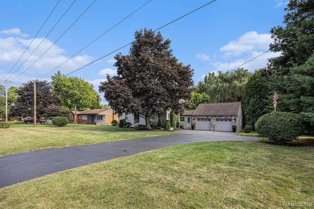 5294 E Atherton Road, Burton, MI 48519 — Photo 3