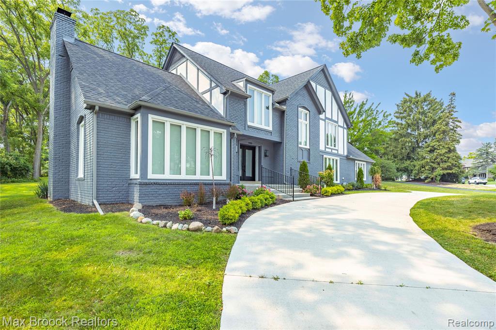 4490 Strathdale Lane, West Bloomfield, MI 48323 — Photo 3