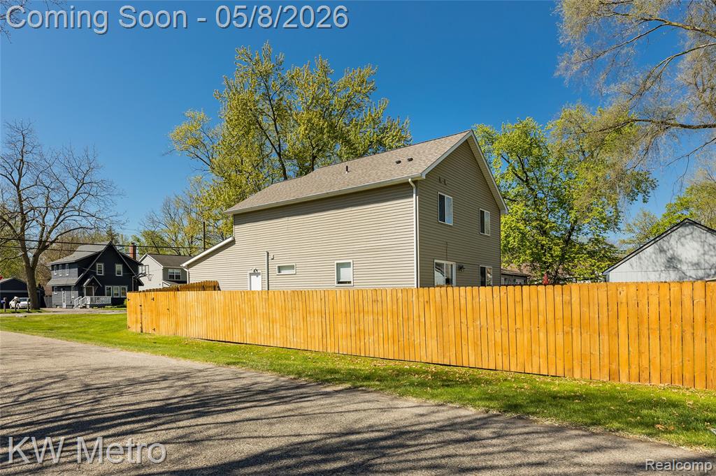 4202 Seeden Street, Waterford, MI 48329 — Photo 34