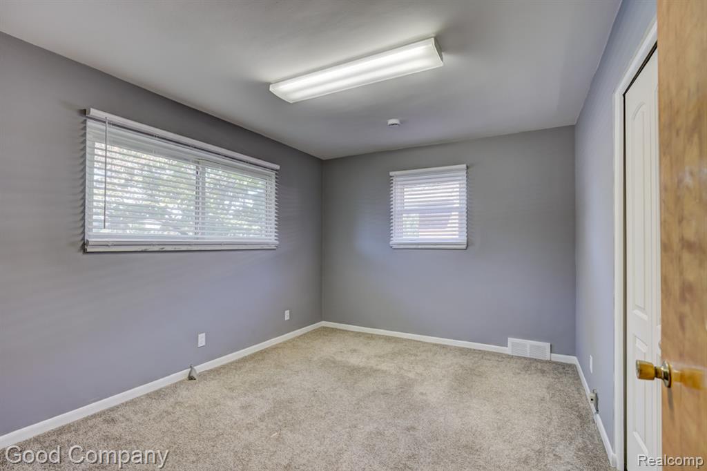 8961 Laurence Avenue, Allen Park, MI 48101 — Photo 16