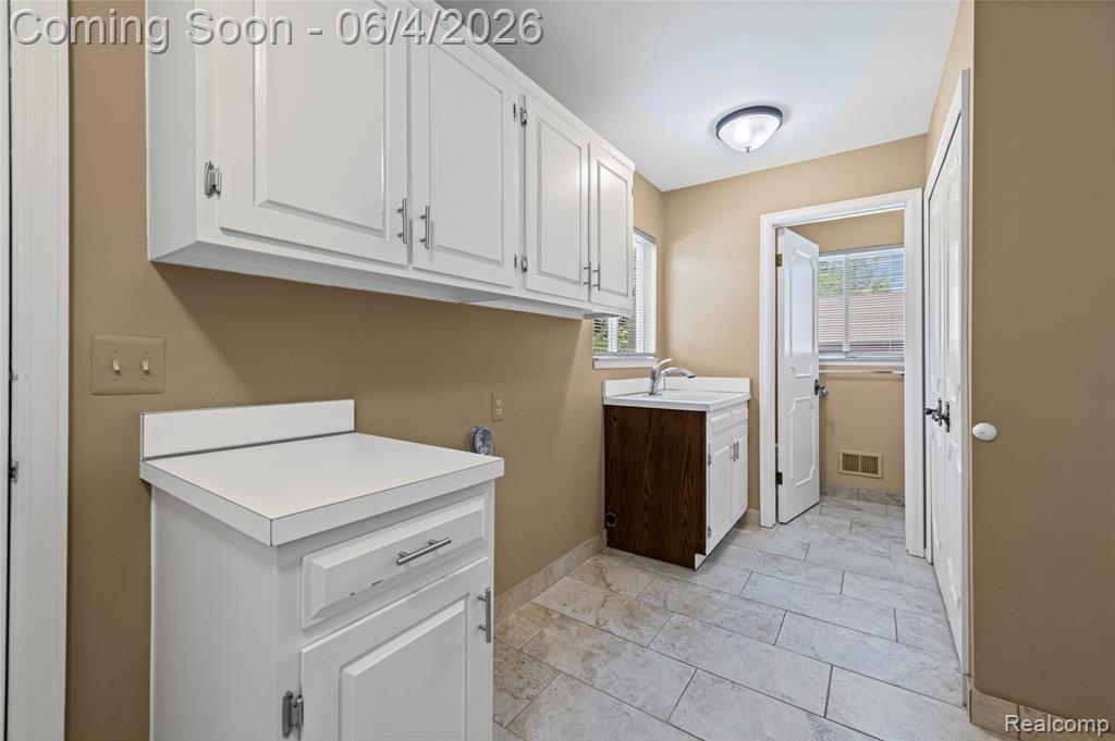 739 Ballantyne Road, Grosse Pointe Shores, MI 48236 — Photo 27