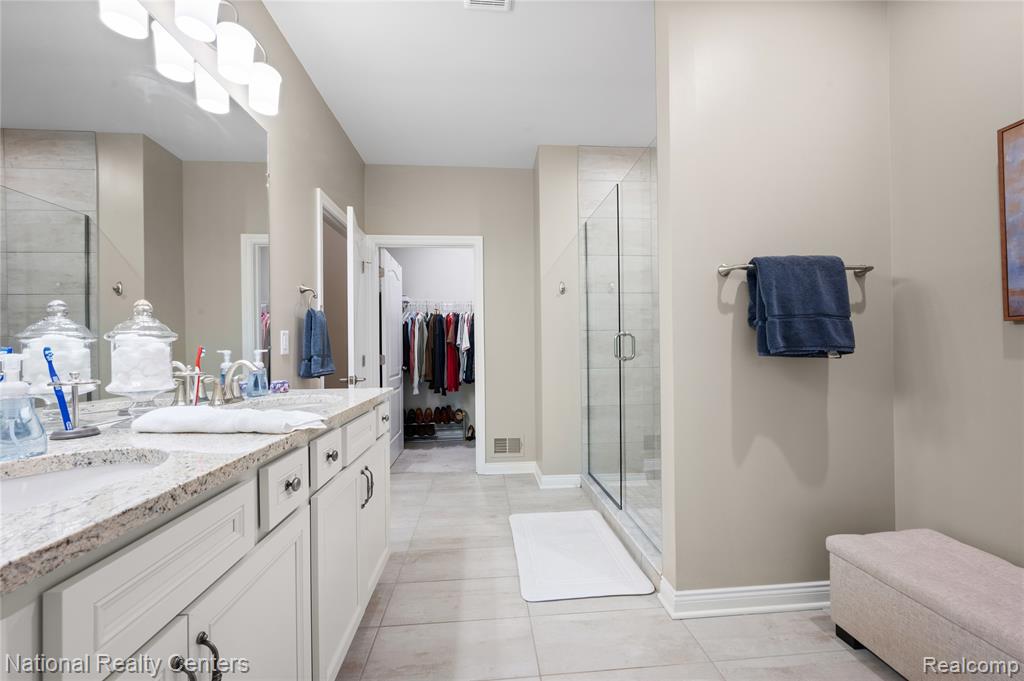 48796 Windfall Road, Novi, MI — Photo 17