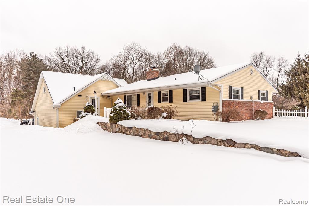 10120 Hyne Road, Brighton, MI 48114 — Photo 6