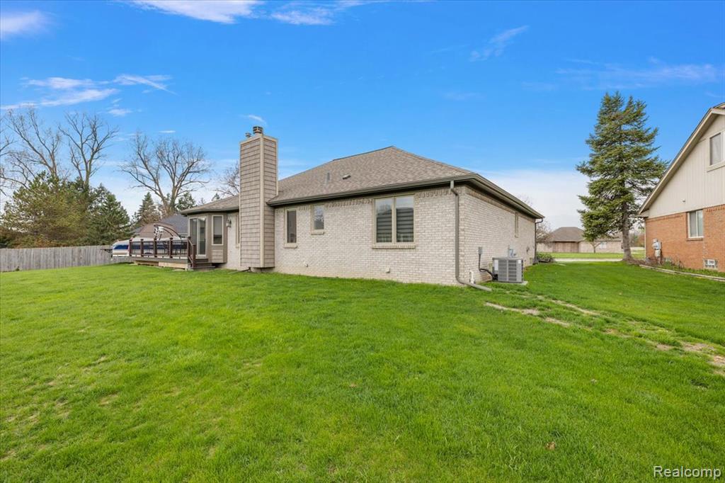 35526 Brooke Circle, New Baltimore, MI 48047 — Photo 36